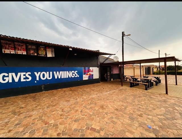 2 BEDROOM HOUSE FOR SALE IN PROTEA GLEN